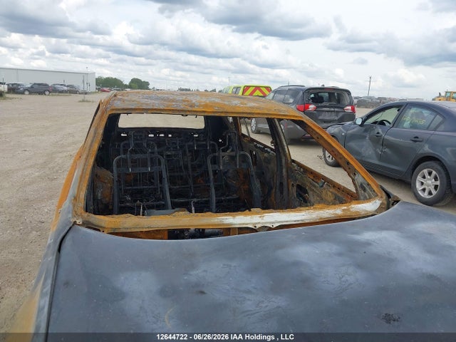 2T3BFREV1FW255874 Toyota RAV4 LE