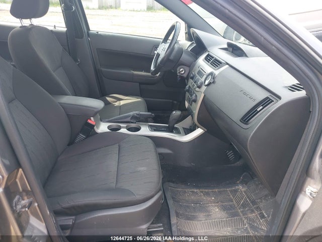 12644725 :رقم المزاد ، 1FAHP3FN9BW154585 vin ، 2011 Ford Focus مزاد بيع