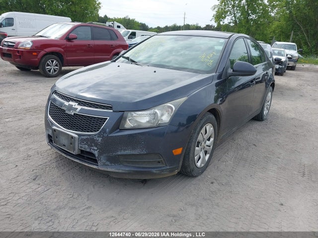 Chevrolet Cruze 2014 1G1PC5SB2E7242233 Image 2