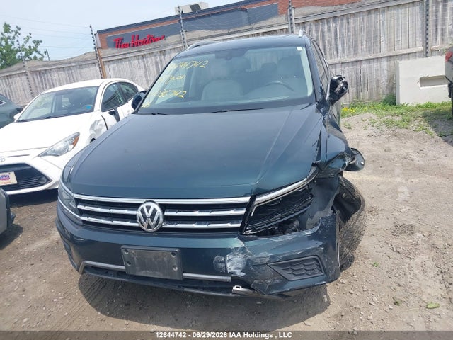 3VV4B7AX4JM036726 Volkswagen Tiguan Sel Premium