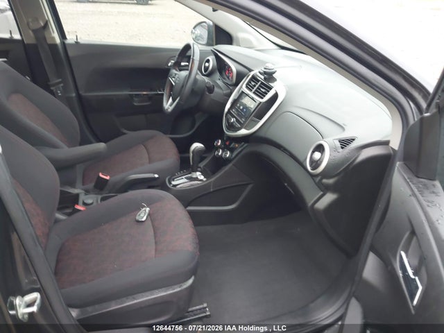 Chevrolet Sonic Lt Auto 2018 1G1JD6SB5J4108417 Image 5
