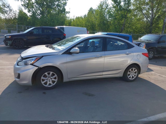 12644789 :رقم المزاد ، KMHCT4AE9EU771400 vin ، 2014 Hyundai Accent Gl مزاد بيع