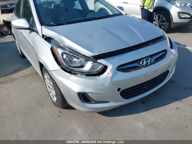 12644789 :رقم المزاد ، KMHCT4AE9EU771400 vin ، 2014 Hyundai Accent Gl مزاد بيع