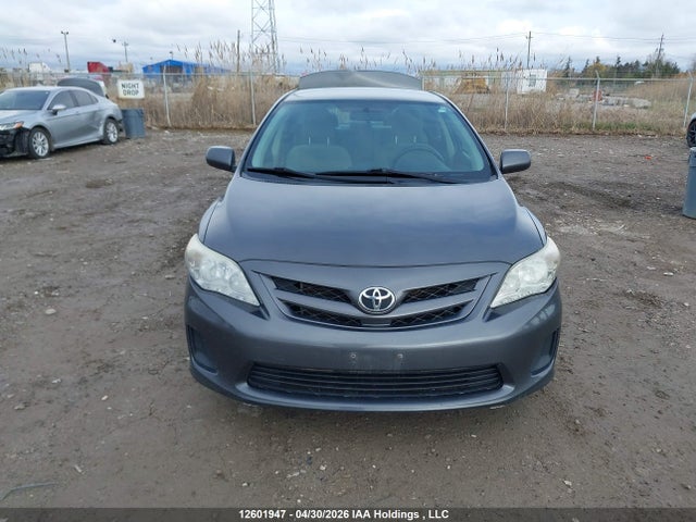 2013 Toyota Corolla Ce მანქანა იყიდება აუქციონზე, vin: 2T1BU4EE7DC028835, აუქციონის ნომერი: 12601947
