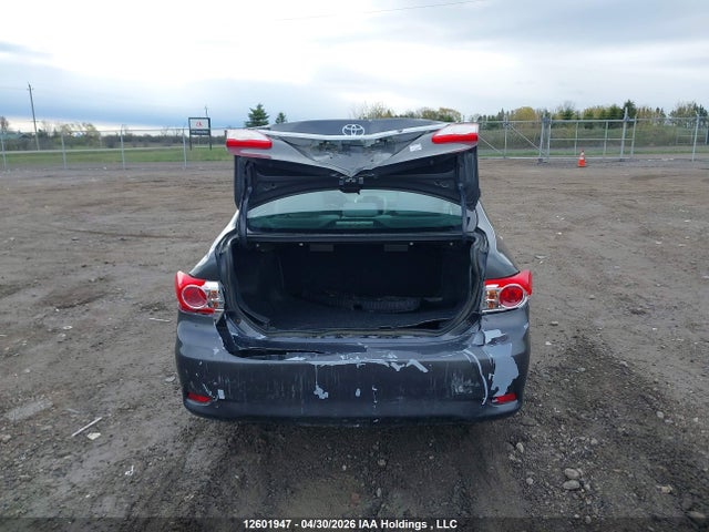 2013 Toyota Corolla Ce მანქანა იყიდება აუქციონზე, vin: 2T1BU4EE7DC028835, აუქციონის ნომერი: 12601947