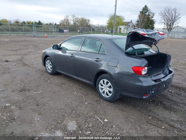 2013 Toyota Corolla Ce მანქანა იყიდება აუქციონზე, vin: 2T1BU4EE7DC028835, აუქციონის ნომერი: 12601947