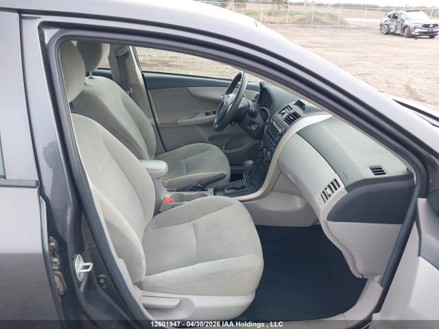2013 Toyota Corolla Ce მანქანა იყიდება აუქციონზე, vin: 2T1BU4EE7DC028835, აუქციონის ნომერი: 12601947