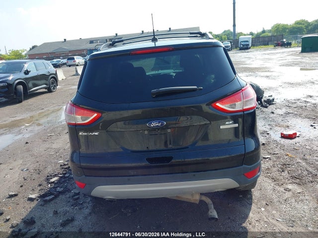 1FMCU0GX7GUB63862 Ford ESCAPE SE