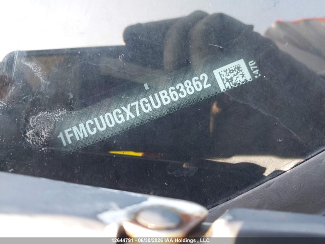 1FMCU0GX7GUB63862 Ford ESCAPE SE