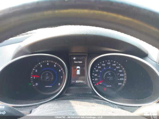 2013 Hyundai Santa Fe Gls მანქანა იყიდება აუქციონზე, vin: KM8SNDHF8DU008125, აუქციონის ნომერი: 12644792