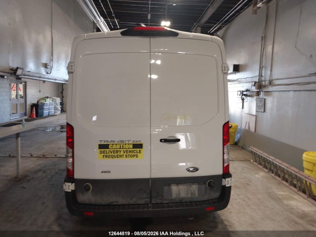 Ford Transit T-250 2024 1FTBR2C83RKA36634 Image 17