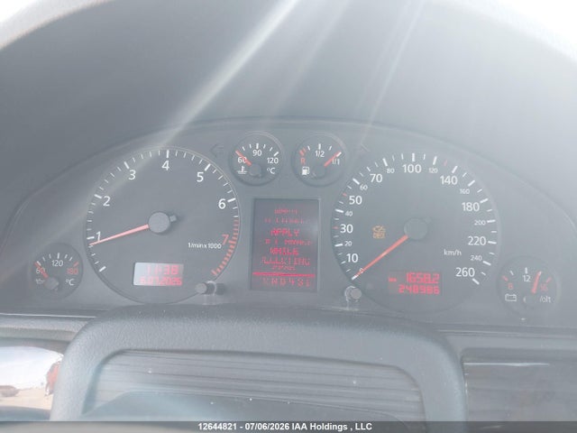 2001 Audi A4 2.8 Quattro მანქანა იყიდება აუქციონზე, vin: WAUDH68D41A122082, აუქციონის ნომერი: 12644821