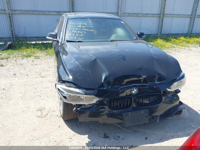 BMW 330i Xdrive 2017 WBA8D9G52HNT91547 Image 12