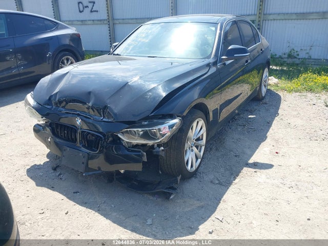 BMW 330i Xdrive 2017 WBA8D9G52HNT91547 Image 2