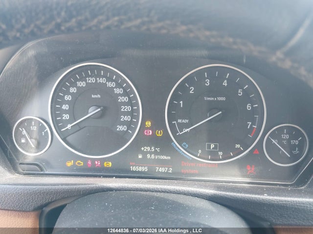 BMW 330i Xdrive 2017 WBA8D9G52HNT91547 Image 7