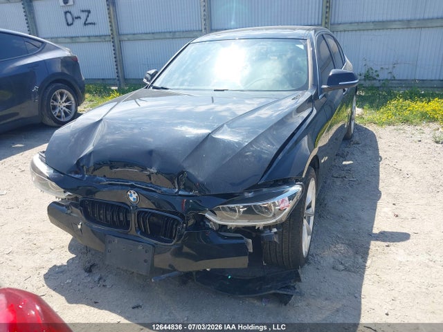 BMW 330i Xdrive 2017 WBA8D9G52HNT91547 Image 9