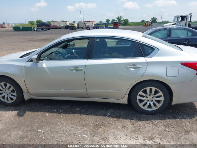 Продаж на аукціоні авто 2017 Nissan Altima 2.5 S, vin: 1N4AL3AP0HN329956, номер лоту: 12644837