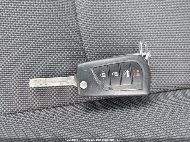 5YFBPRBE0LP006442 Toyota COROLLA LE