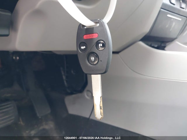 Продажа на аукционе авто 2013 Honda Civic Lx, vin: 2HGFB2F45DH026638, номер лота: 12644901