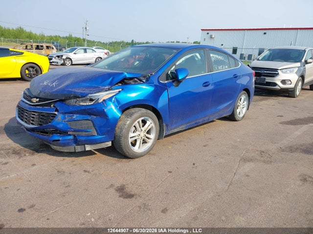 Chevrolet CRUZE LT 2018 1G1BE5SM2J7116745 Image 2