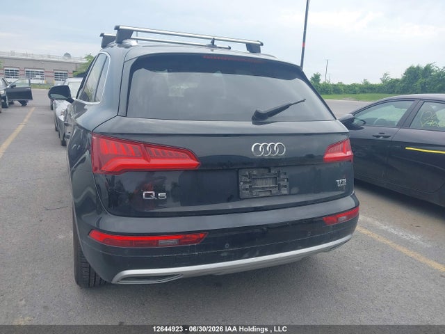 Audi Q5 2.0t Technik 2018 WA1CNAFY5J2022433 Image 16