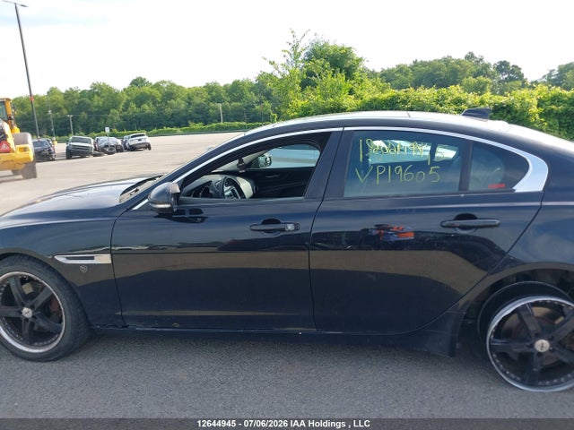 SAJAJ4FN4JCP19605 Jaguar Xe 20d Premium