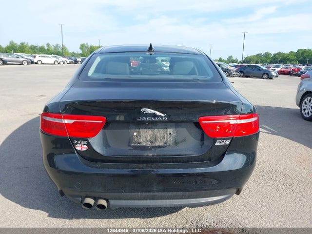 SAJAJ4FN4JCP19605 Jaguar Xe 20d Premium