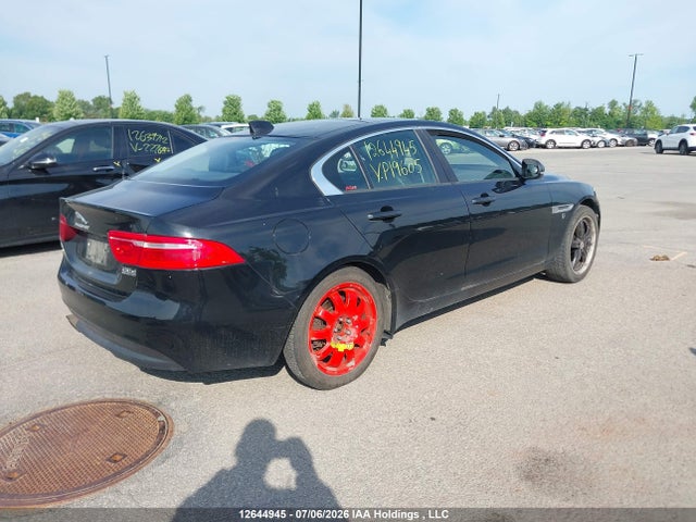 SAJAJ4FN4JCP19605 Jaguar Xe 20d Premium