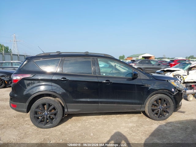 12645015 :رقم المزاد ، 1FMCU0G96HUD80290 vin ، 2017 Ford Escape مزاد بيع