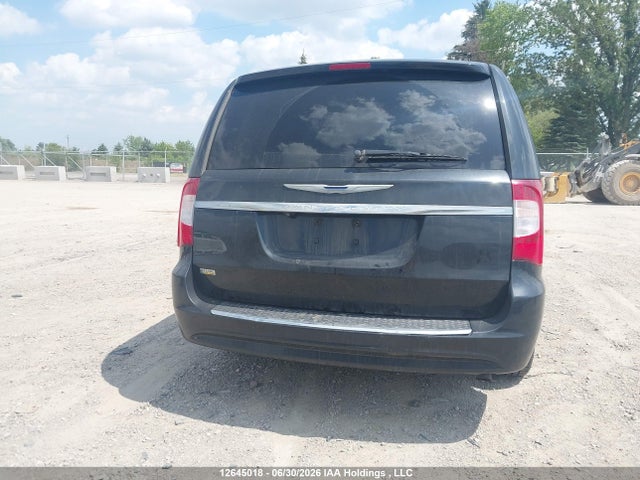 2C4RC1CG9FR707951 Chrysler Town &amp; Country Awd