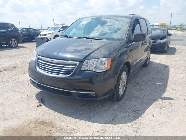 2C4RC1CG9FR707951 Chrysler Town &amp; Country Awd
