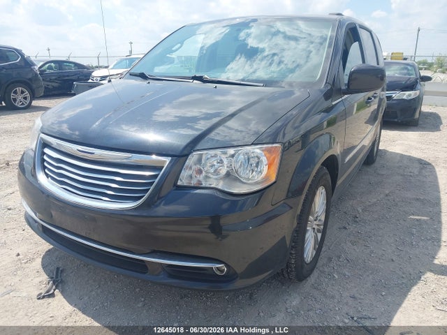 2C4RC1CG9FR707951 Chrysler Town &amp; Country Awd