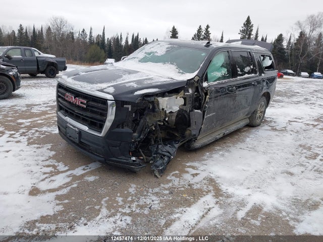 12457474 :رقم المزاد ، 1GKS2FKD0NR174776 vin ، 2022 Gmc Yukon Xl مزاد بيع