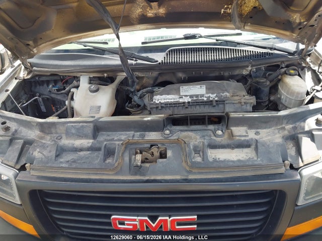 GMC Savana 2500 Work Van 2020 1GTW7AFPXL1163754 Image 10