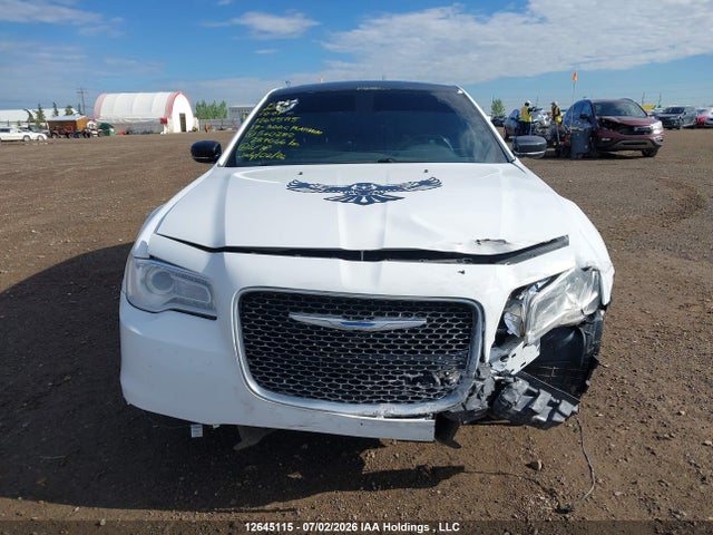 Auction sale of the 2017 Chrysler 300c Platinum, vin: 2C3CCASG6HH560282, lot number: 12645115