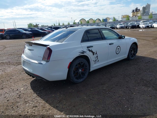 Chrysler 300c Platinum 2017 2C3CCASG6HH560282 Image 4