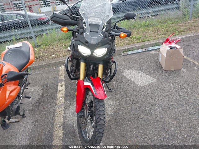 Honda CRF1000 2017 JH2SD0472HK100435 Image 15