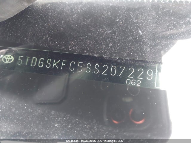 12645134 :رقم المزاد ، 5TDGSKFC5SS207229 vin ، 2025 Toyota Sienna Limited 7-passenger مزاد بيع