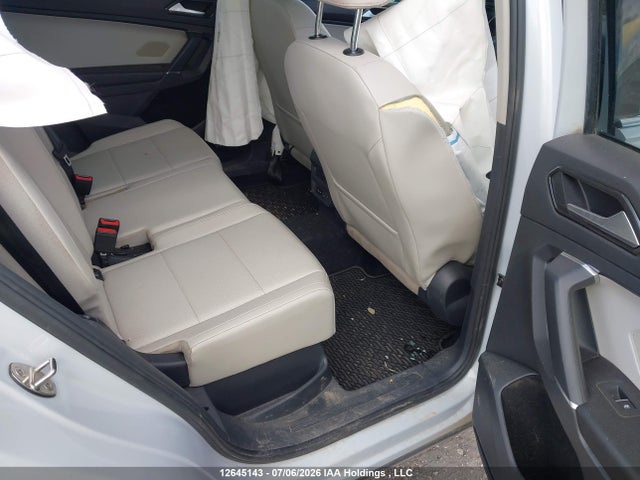 12645143 :رقم المزاد ، 3VV2B7AX4JM127079 vin ، 2018 Volkswagen Tiguan Comfortline مزاد بيع