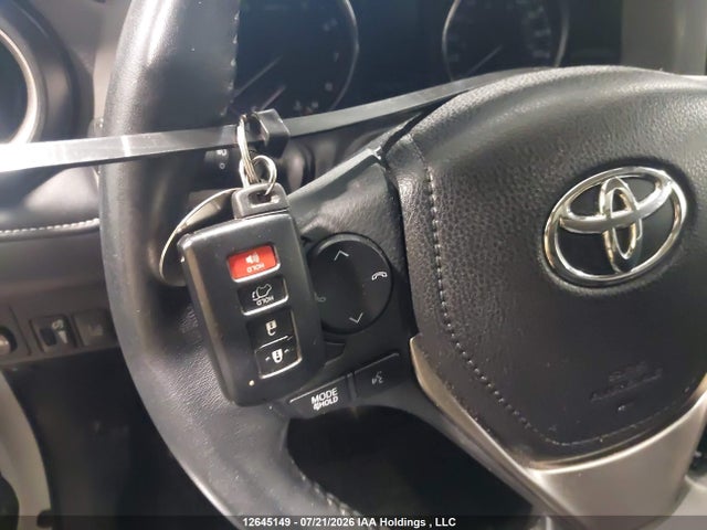 2T3RFREV0JW770811 Toyota Rav4 Adventure/xle