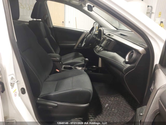 2T3RFREV0JW770811 Toyota Rav4 Adventure/xle