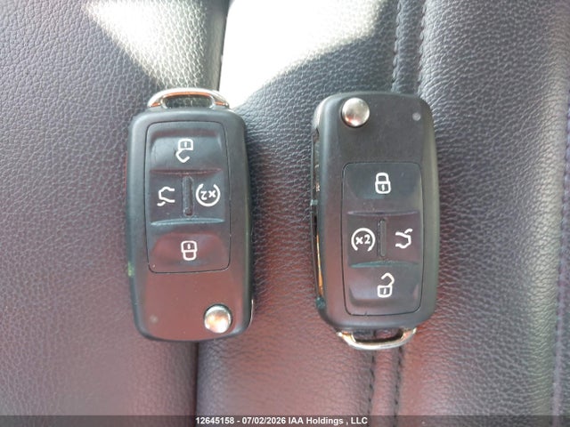 1VWET7A39HC063782 Volkswagen Passat 1.8 Tsi Highline
