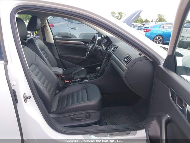 1VWET7A39HC063782 Volkswagen Passat 1.8 Tsi Highline