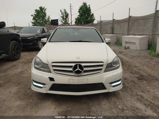 12645191 :رقم المزاد ، WDDGF8BB1CA697757 vin ، 2012 Mercedes-benz C 300 4matic مزاد بيع