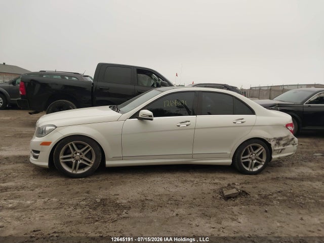 12645191 :رقم المزاد ، WDDGF8BB1CA697757 vin ، 2012 Mercedes-benz C 300 4matic مزاد بيع
