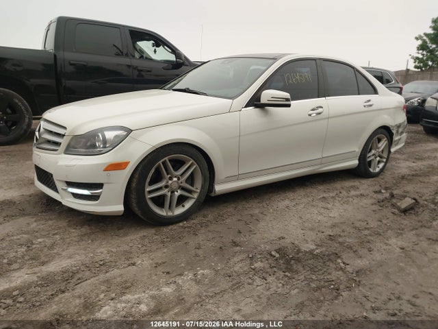 12645191 :رقم المزاد ، WDDGF8BB1CA697757 vin ، 2012 Mercedes-benz C 300 4matic مزاد بيع