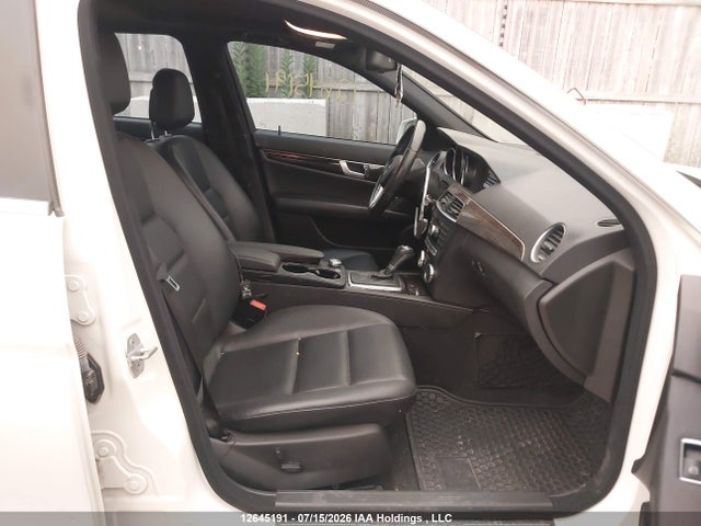 12645191 :رقم المزاد ، WDDGF8BB1CA697757 vin ، 2012 Mercedes-benz C 300 4matic مزاد بيع