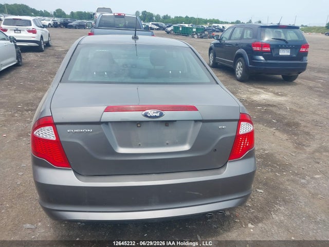 12645232 :رقم المزاد ، 3FAHP0HA2CR403838 vin ، 2012 Ford Fusion Se مزاد بيع
