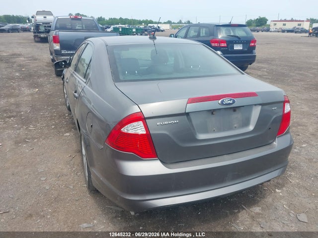 12645232 :رقم المزاد ، 3FAHP0HA2CR403838 vin ، 2012 Ford Fusion Se مزاد بيع