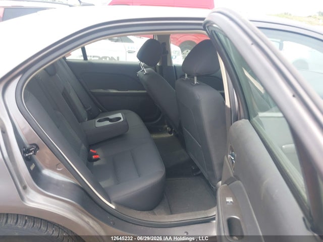 12645232 :رقم المزاد ، 3FAHP0HA2CR403838 vin ، 2012 Ford Fusion Se مزاد بيع